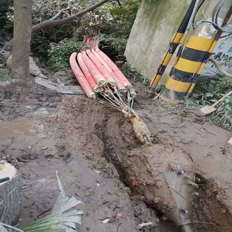 阿里通风拖拉管